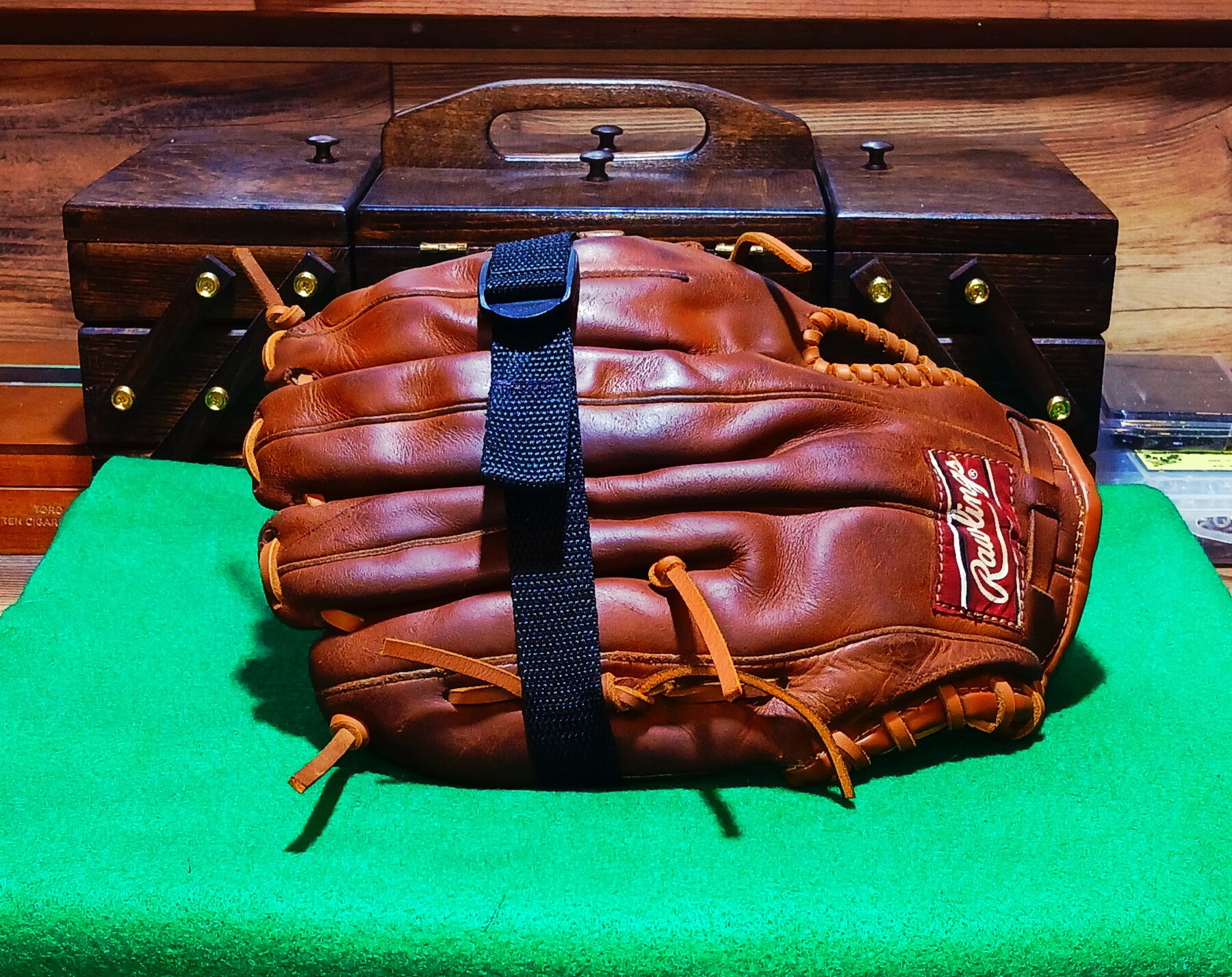 Restored Rawlings RBG softball glove exterior