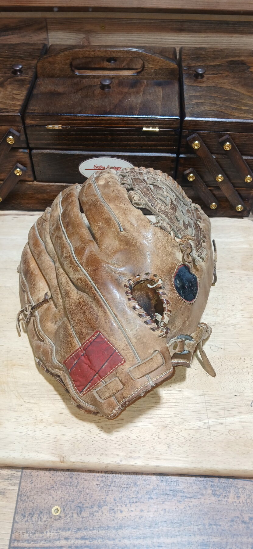 Rawlings RBG softball glove before restoration